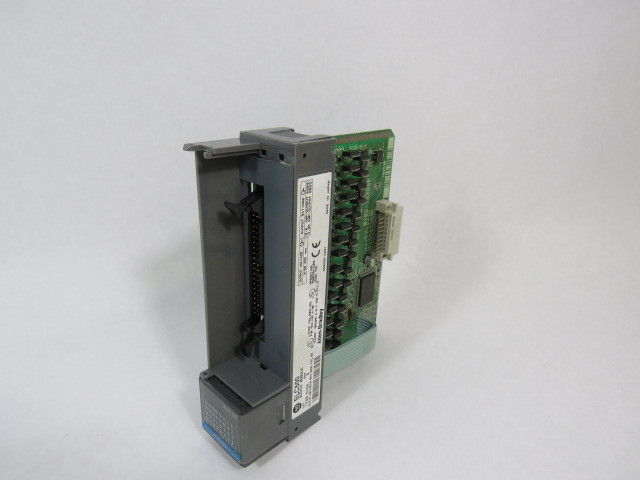 Allen-Bradley 1746-OV32 Series D Output Module 32-Ch *No Door* USED
