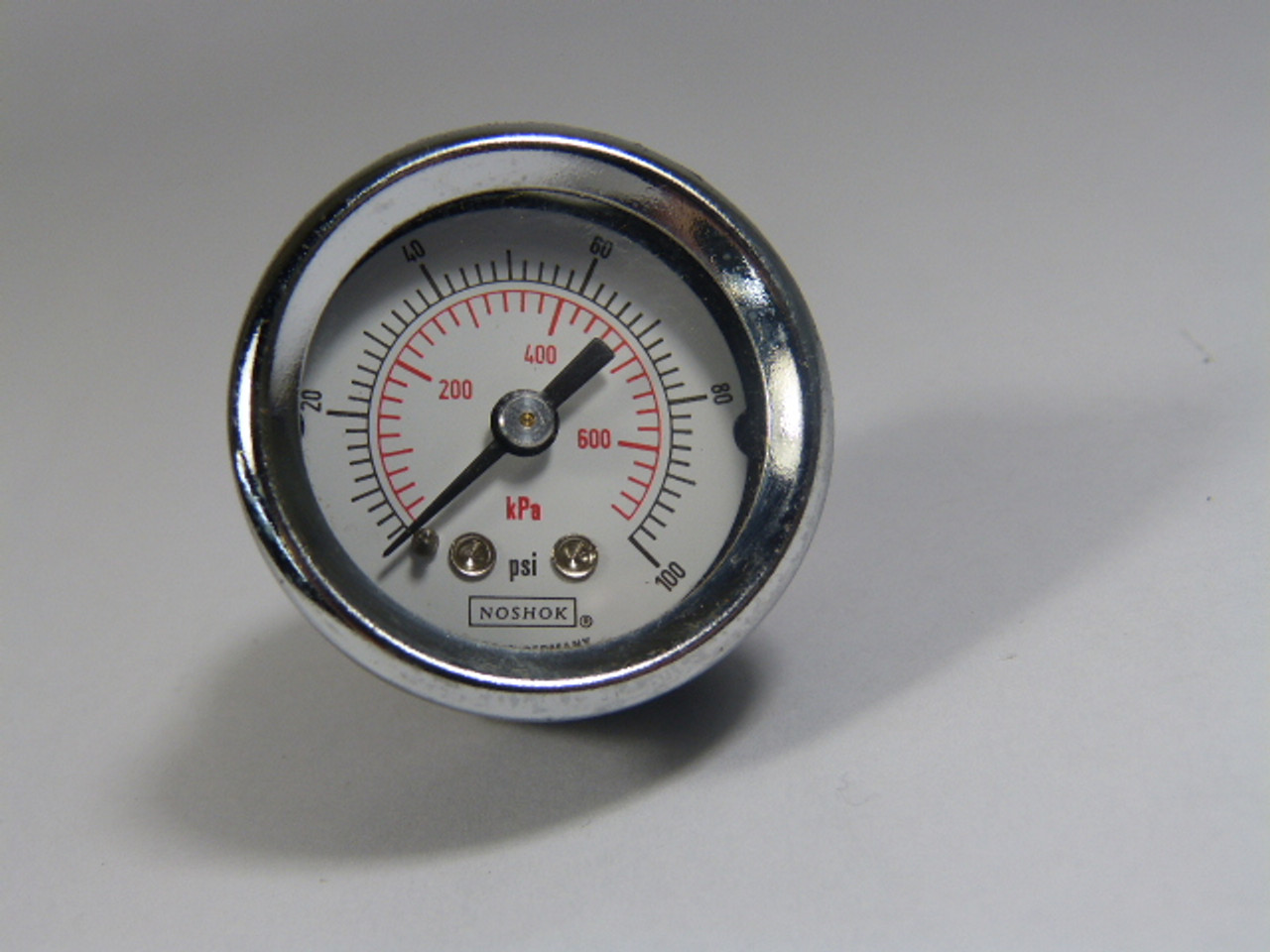 Noshok 25-110-100 Pressure Gauge 0-700 Kpa 0-100 Psi USED