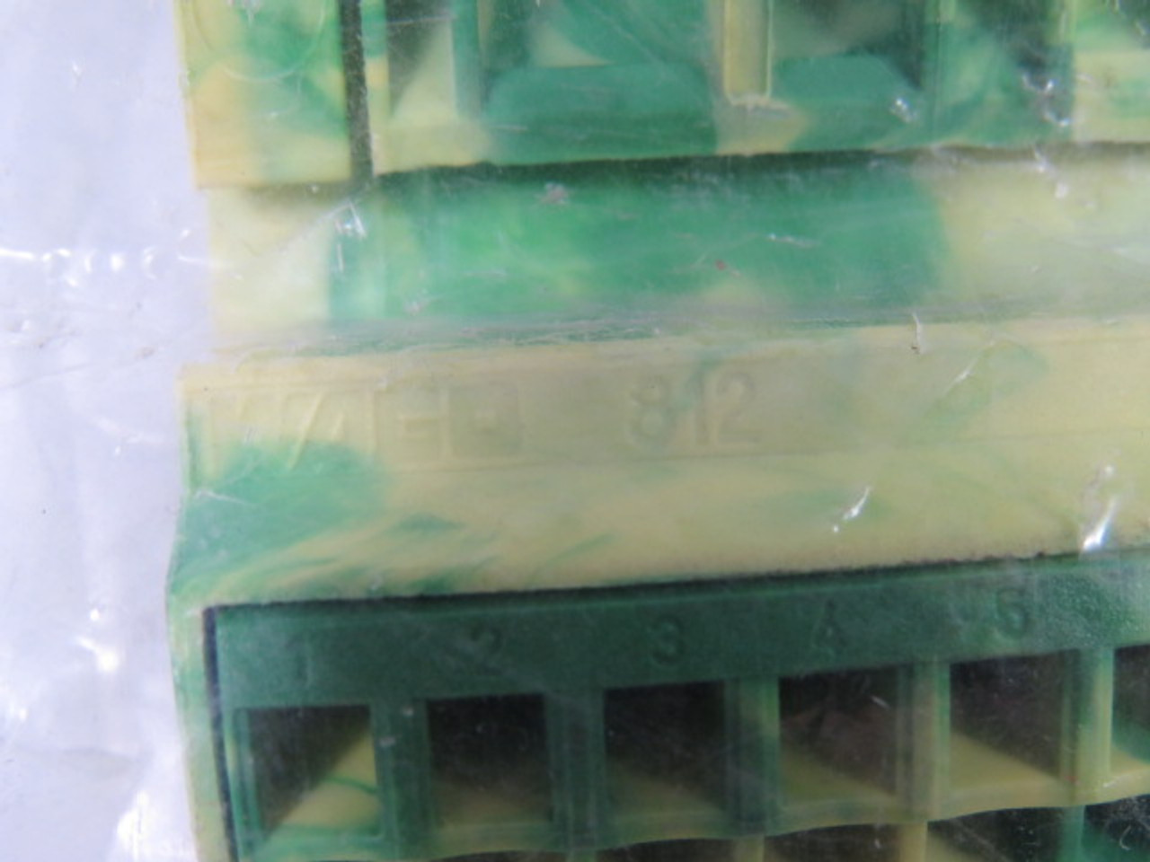 Wago 812-100 Bus Bar Terminal Block Lot of 9 GREEN & YELLOW USED