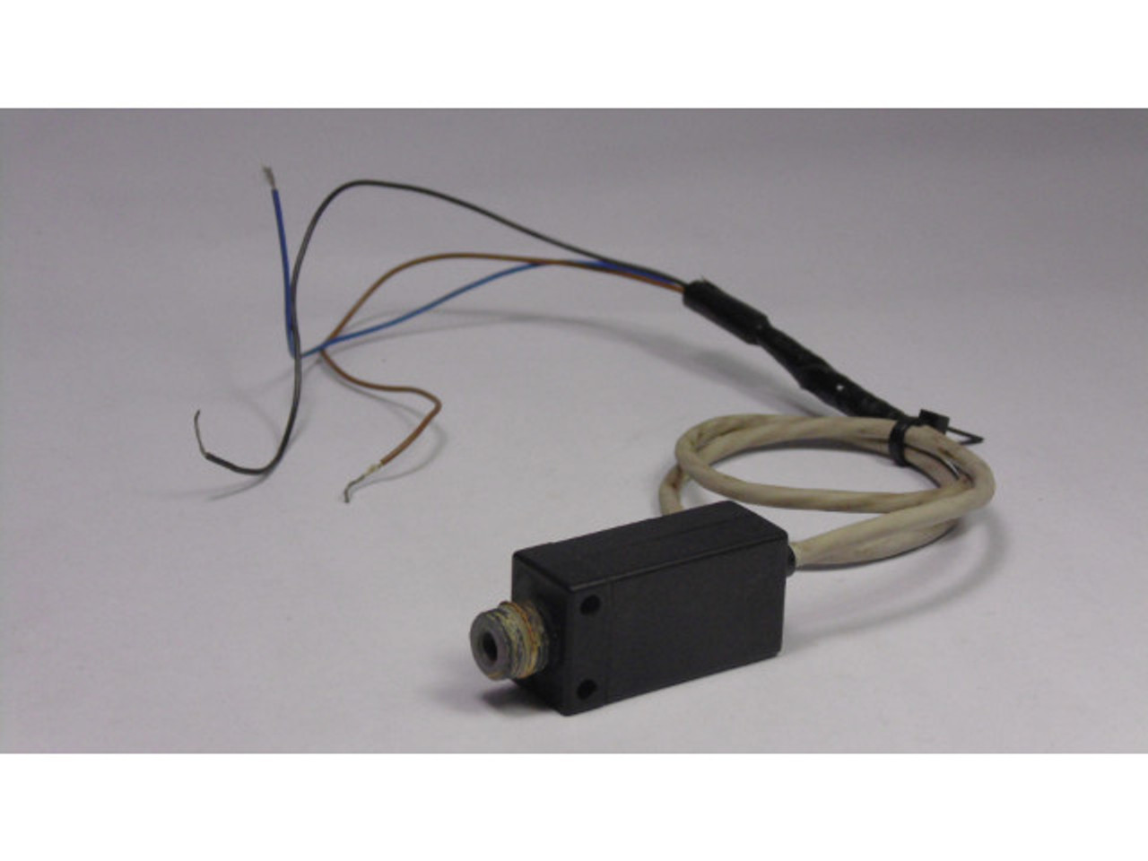 SMC ISE2-T1-15 Pressure Switch 0-1MPa USED