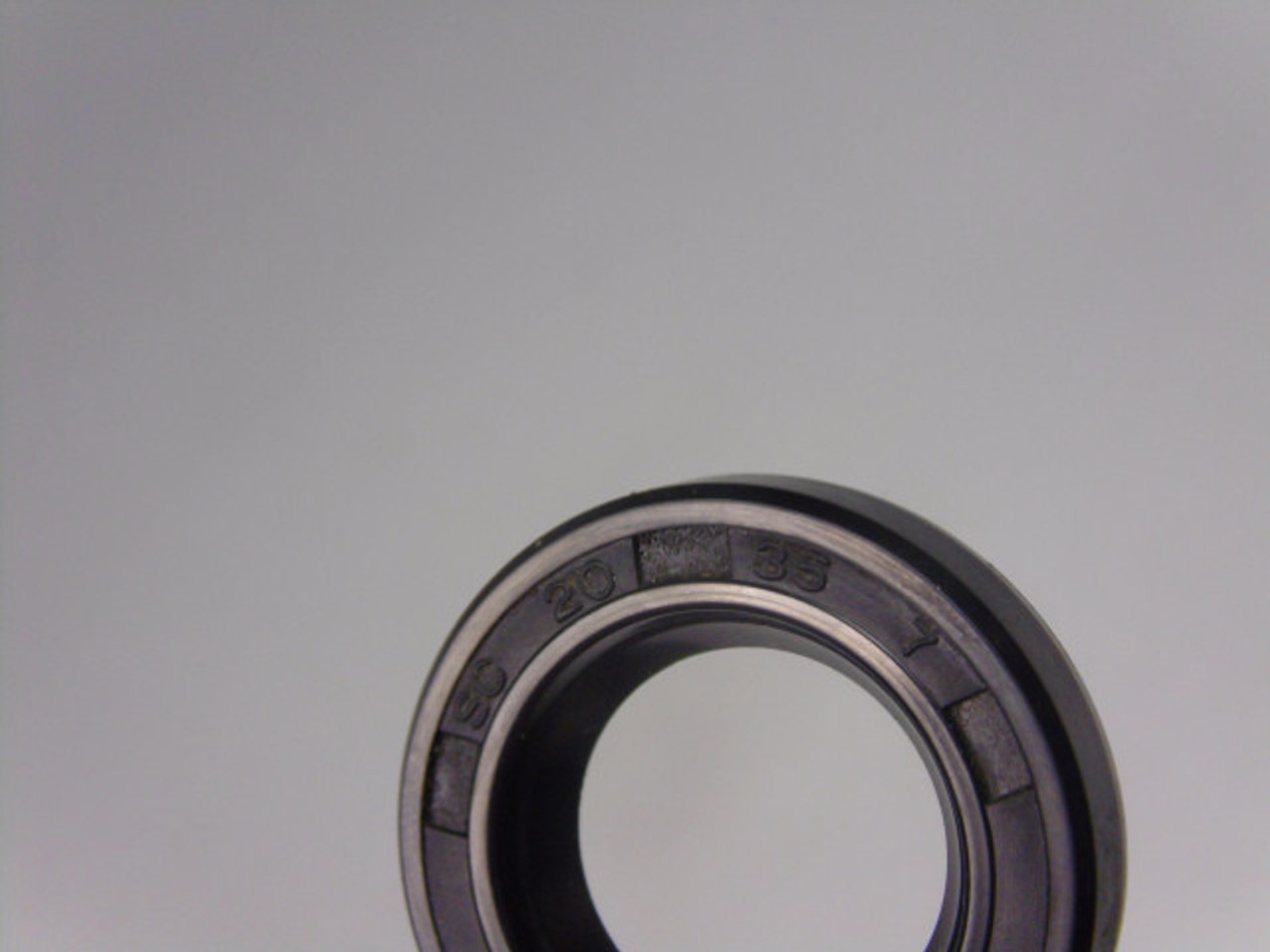 NAK 20X35X7 Oil Seal USED