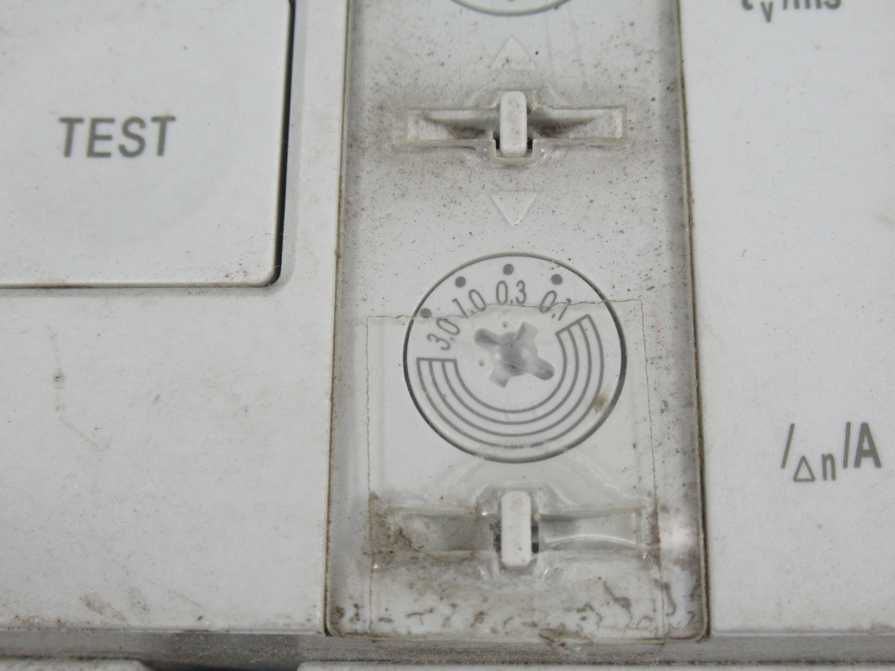 Moeller N-2-4-250 Disconnect Switch Assembly 250Amp USED