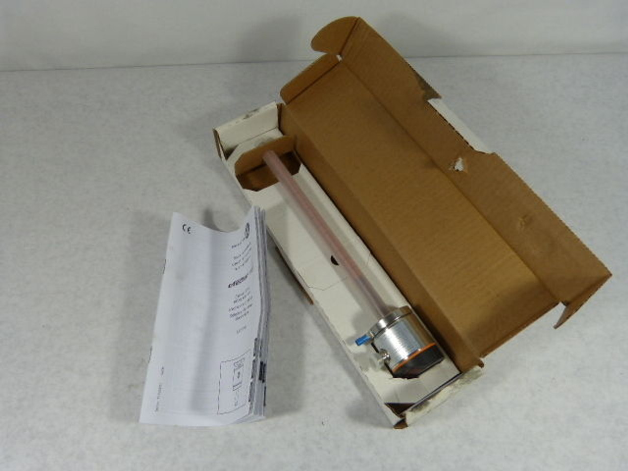 IFM Efector LK0264A-A00kQPKG/US Level Sensor ! NEW !