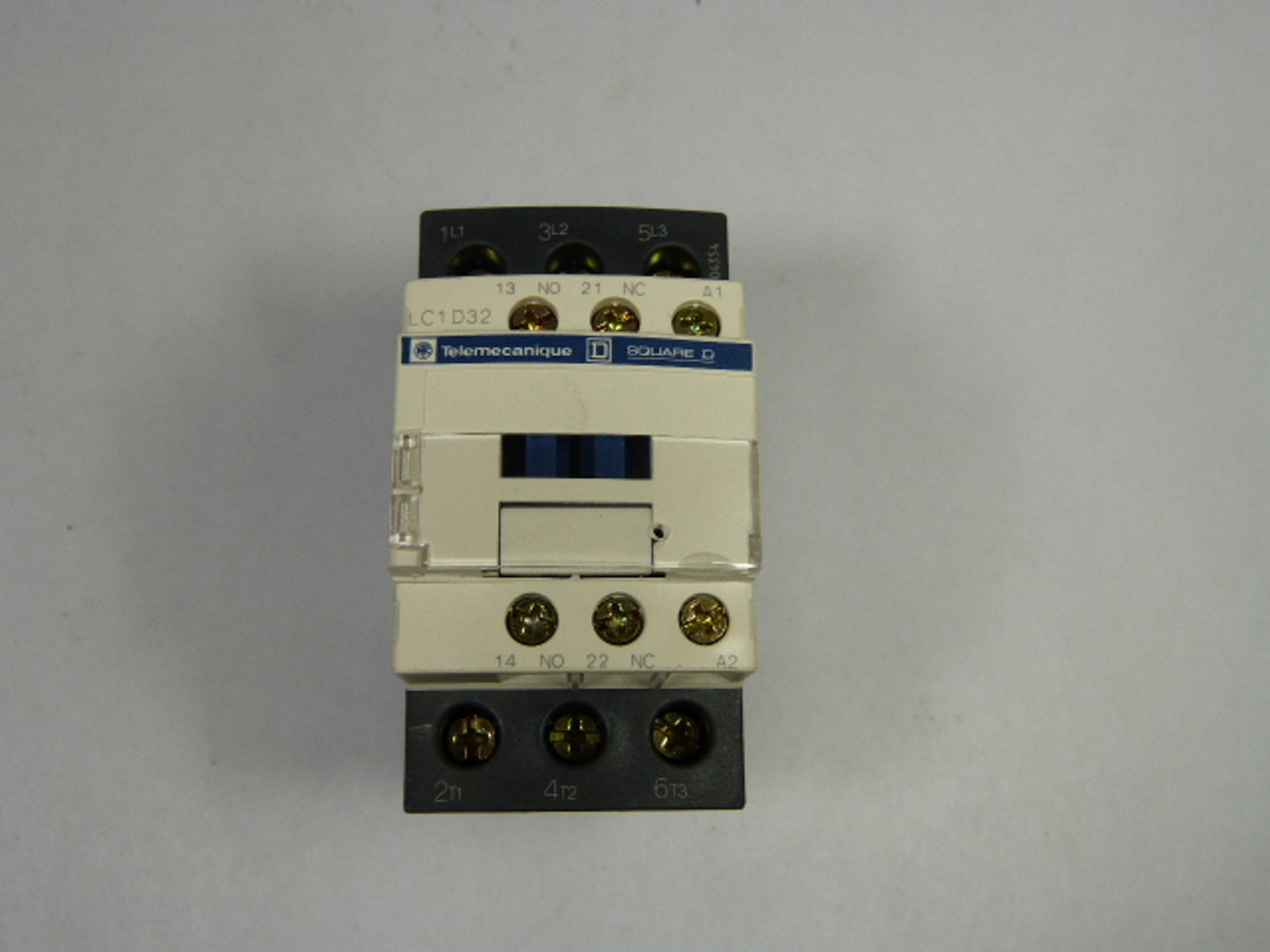 Telemecanique LC1D32X7 COntactor 600 Vac 32 Amp ! NEW !