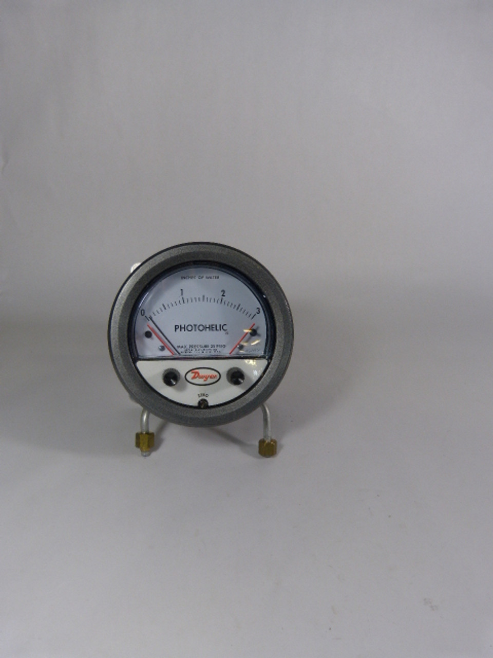 Dwyer 3000MR Photohelic Pressure Gauge 24-VDC USED