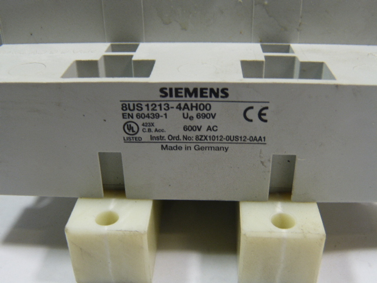 Siemens 8US1-213-4AH00 Bus Bar Adapter 60MM USED
