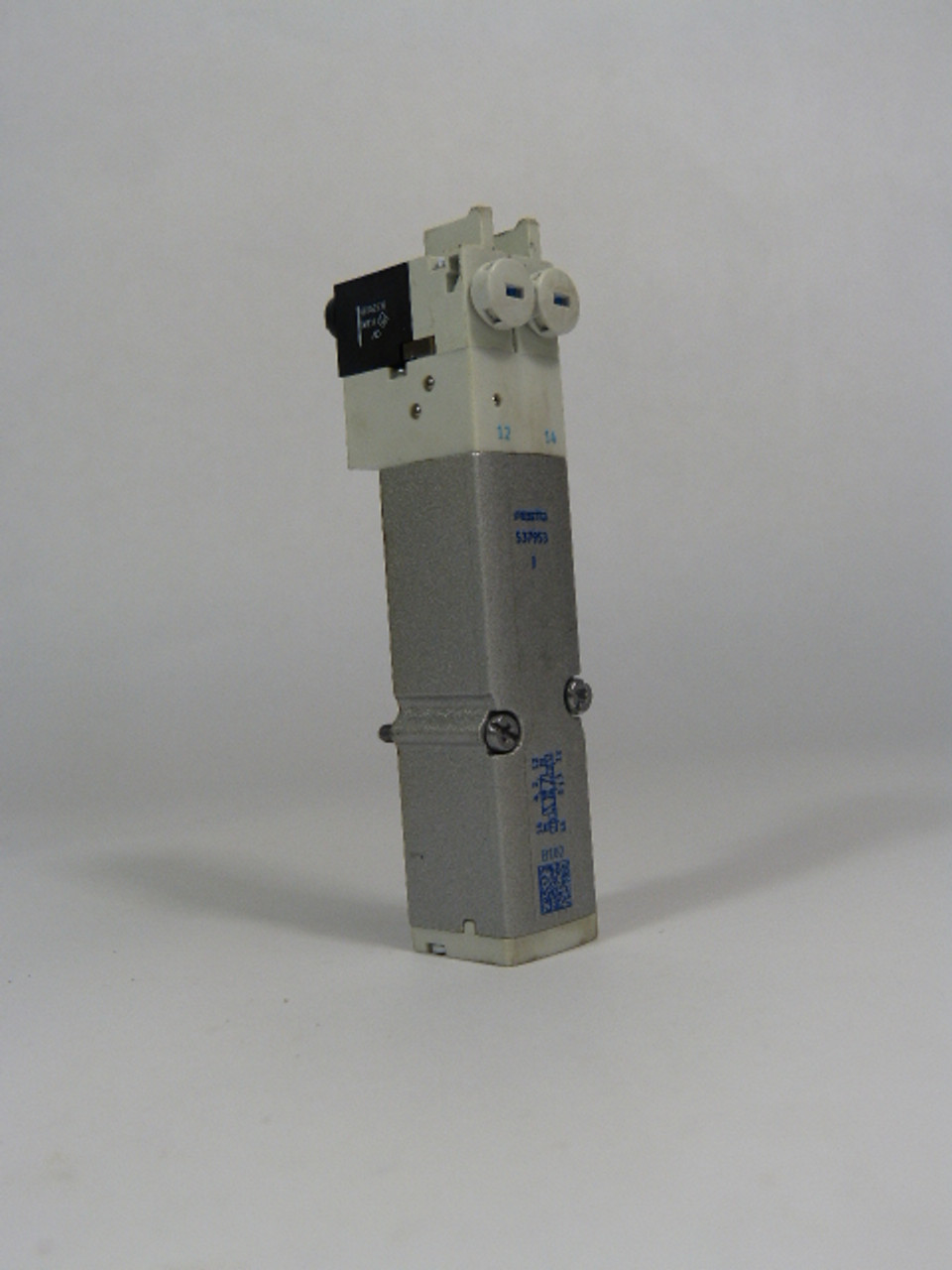 Festo 537953 Solenoid Valve VMPA2-M1H-J-PI USED