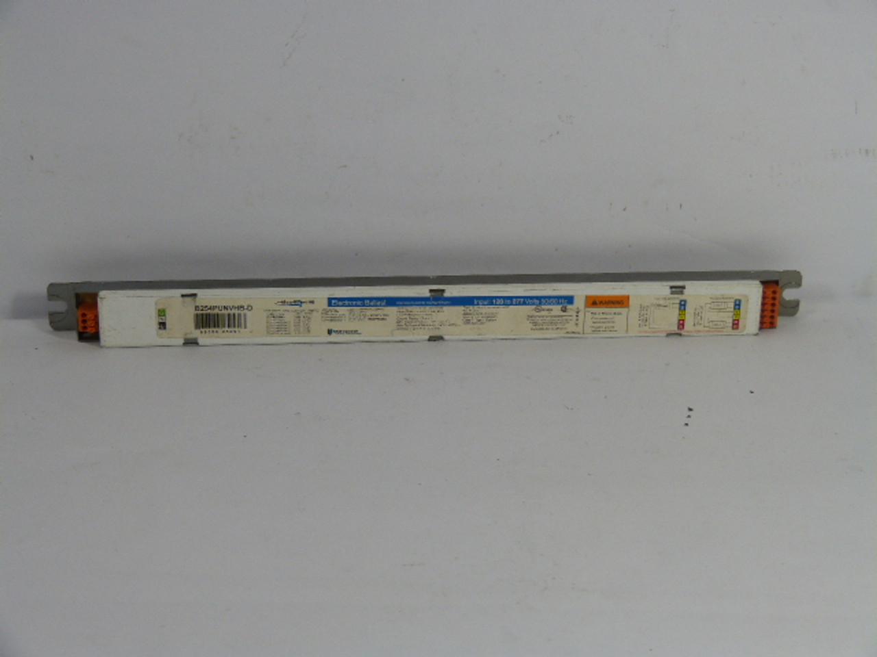 Universal Lighting Technology B254PUNVHB-D001C Ballast Rapid Start 2LAMP USED