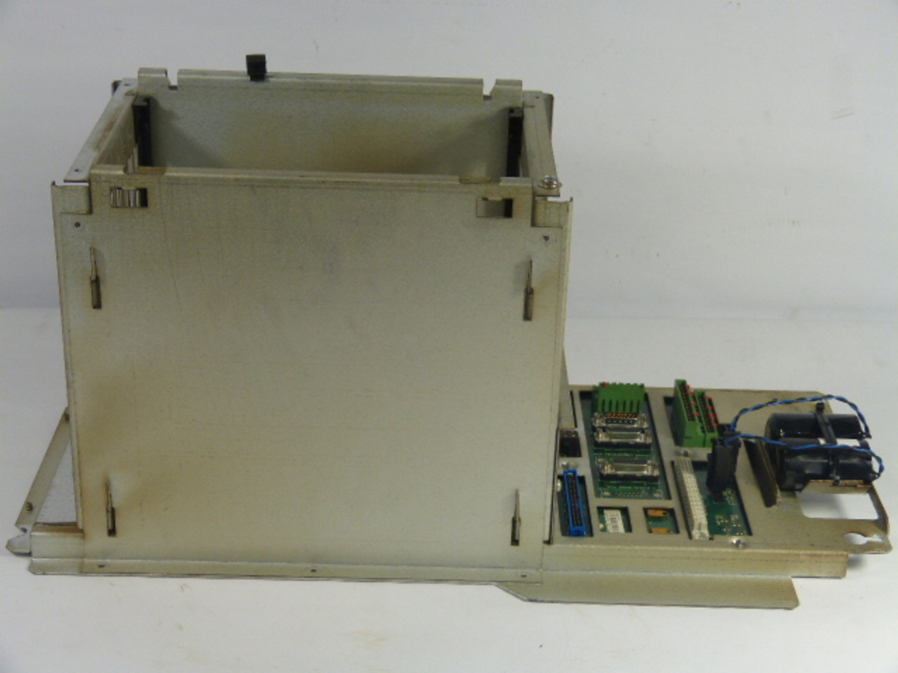 ABB 3HAB6372-1 Robot Backplane DSQ330 USED