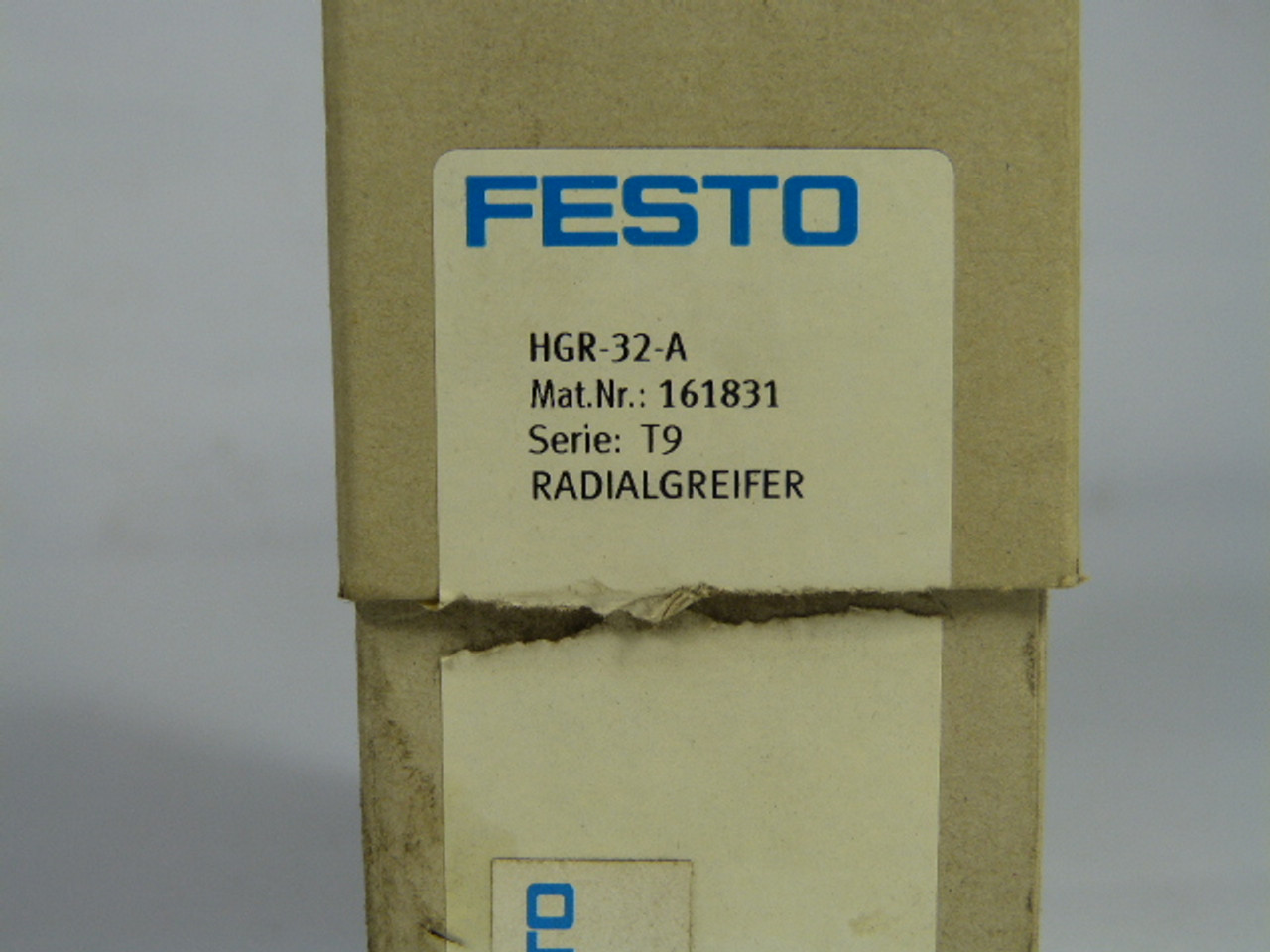 Festo HGR-32-A Pneumatic Gripper Cylinder 8Bar/116PSI Max ! NEW !