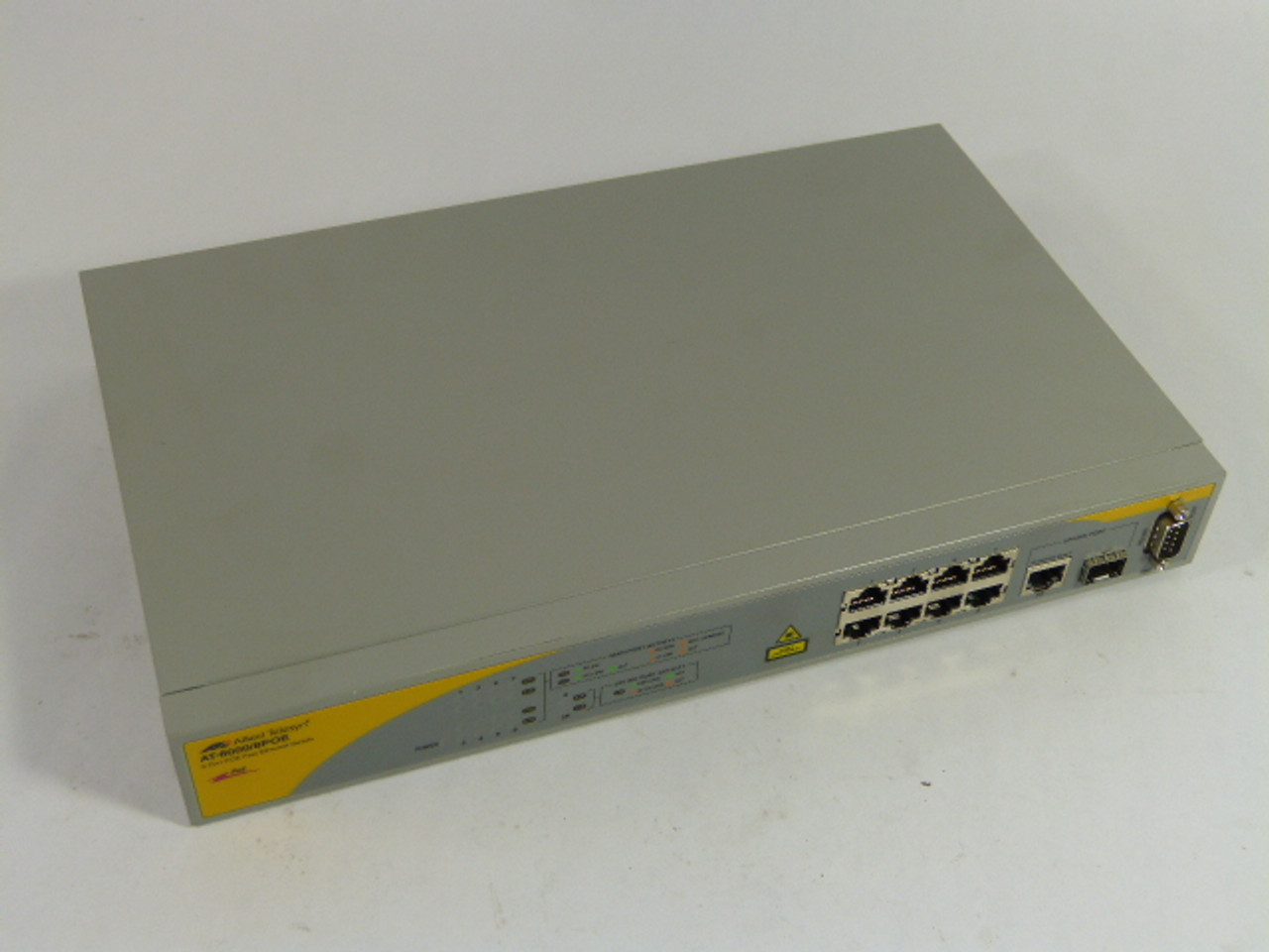 Allied Telesyn AT-8000/8POE 8 Port 10/100TX Ethernet Port Switch ! NOP !