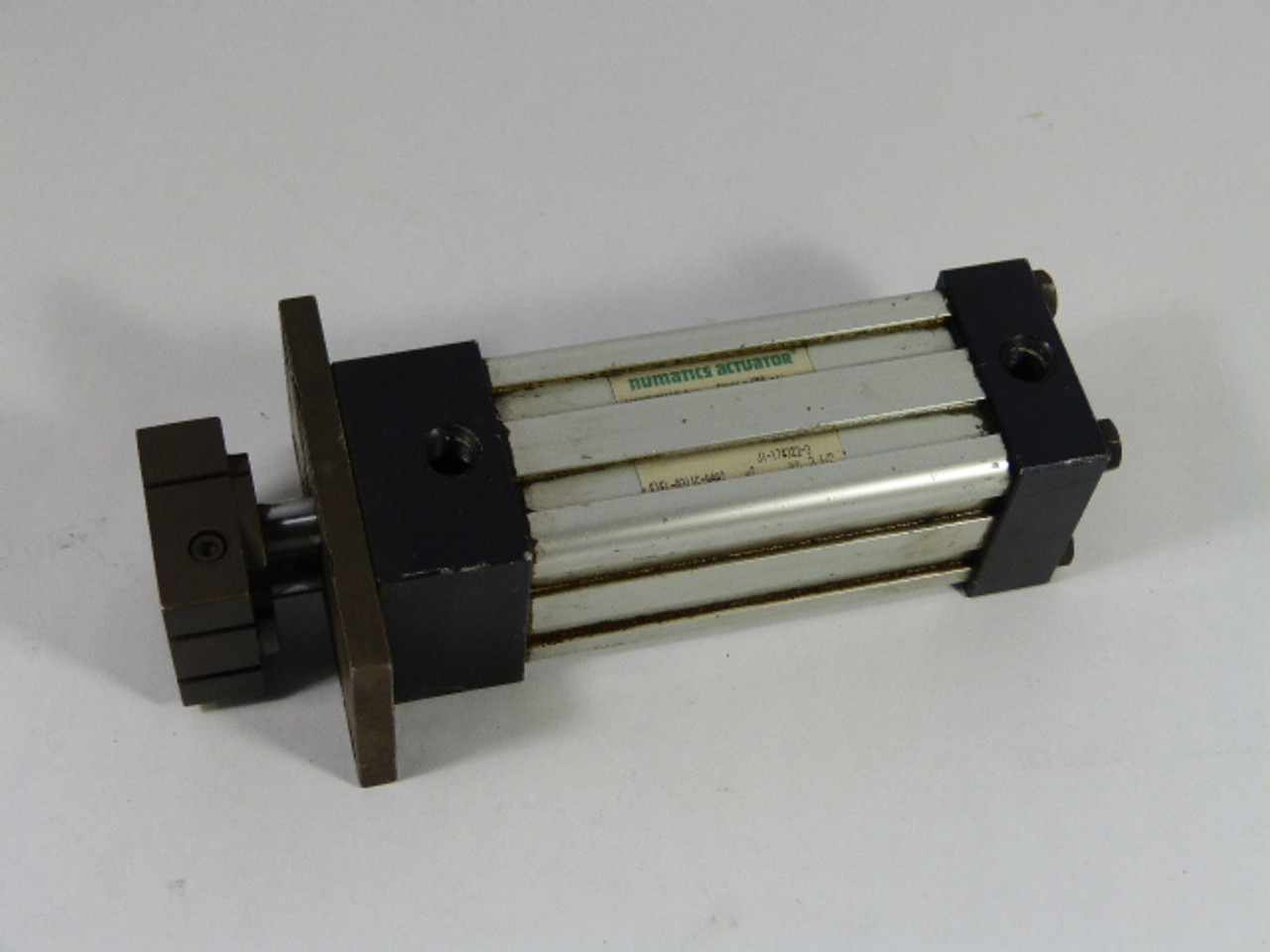 Numatics F1FL-03I1C-AAA2 Pneumatic Actuator Cylinder USED