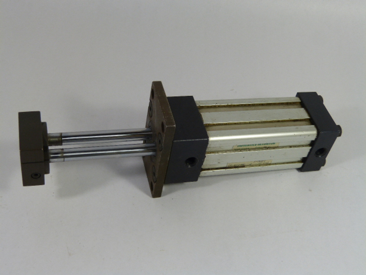 Numatics F1FL-03I1C-AAA2 Pneumatic Actuator Cylinder USED