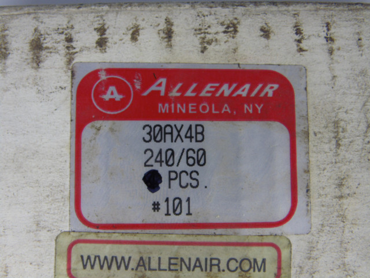 Allenair 30AXB3 Solenoid Valve 3Way Normally Open 1/4 NPT 5PK ! NEW !