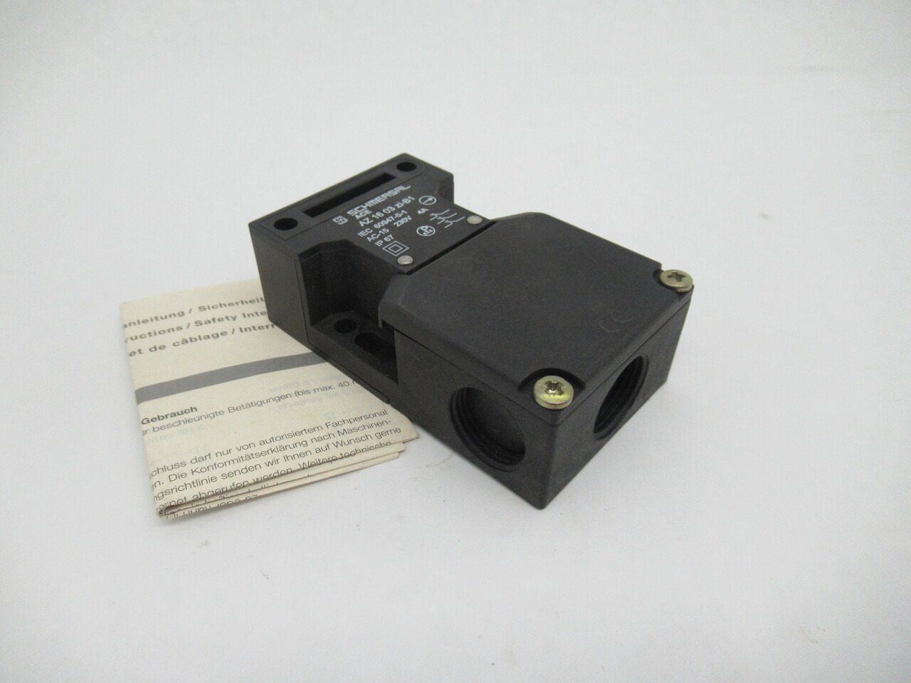 Schmersal AZ-16-03ZI-B1 Keyed Interlock Switch 230V 4A  NOP