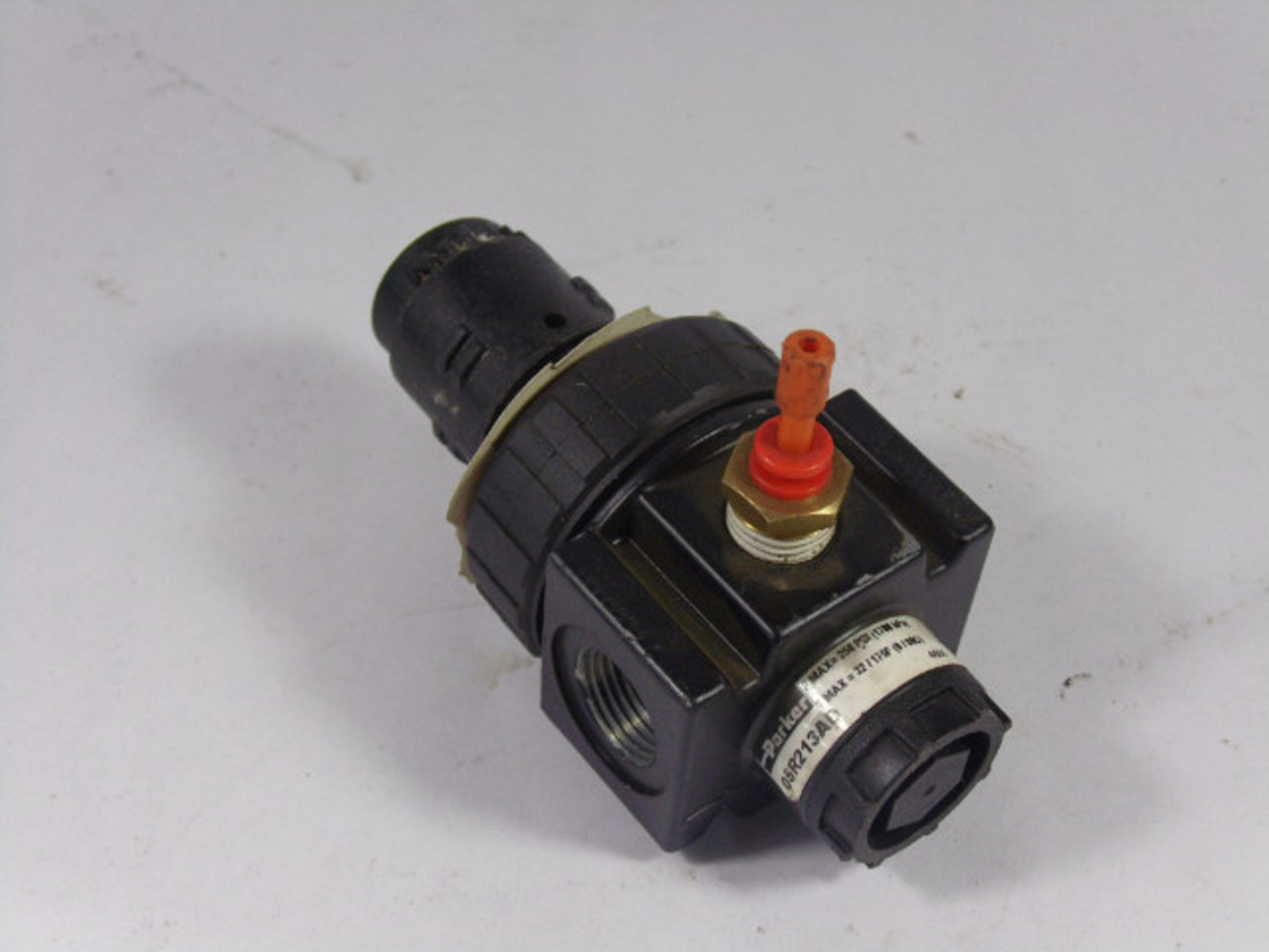 Parker 05R213AD Pressure Regulator ! AS IS !