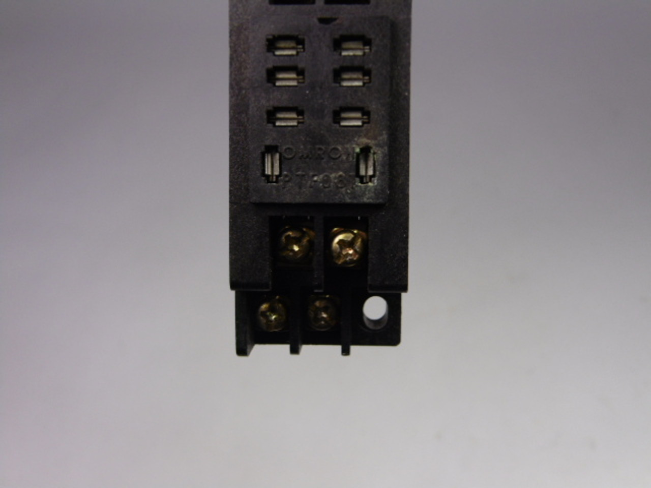 Omron PTF-081 8 Blade Relay Socket USED