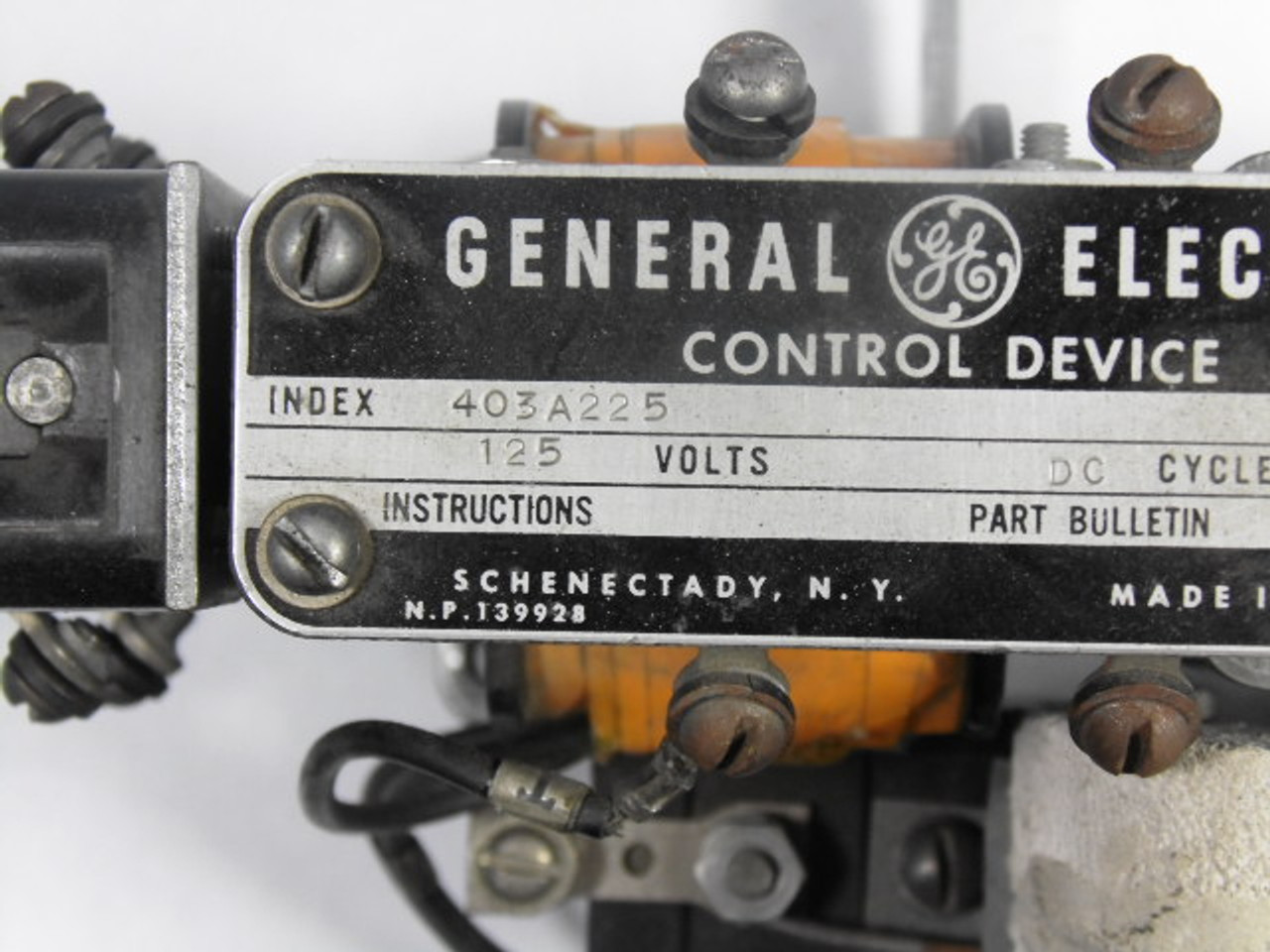 General Electric 403A225 Control Device Assembly 125VDC USED