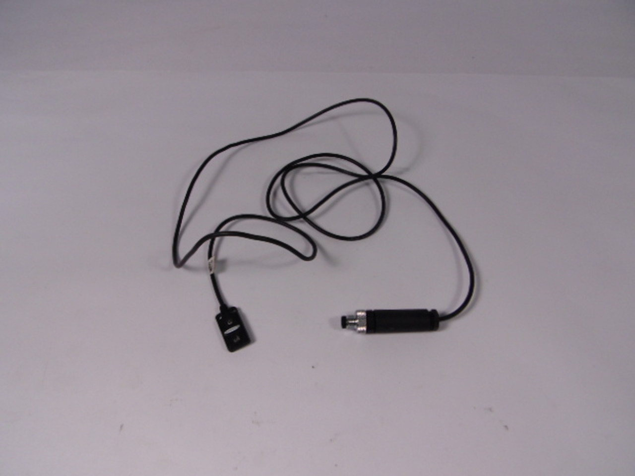 Banner VS2AP5CV30 Photoelectric Sensor 10-30VDC USED