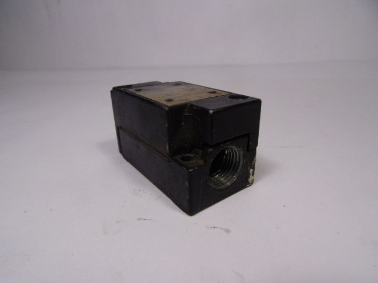 General Electric CR215GFA Limit Switch USED