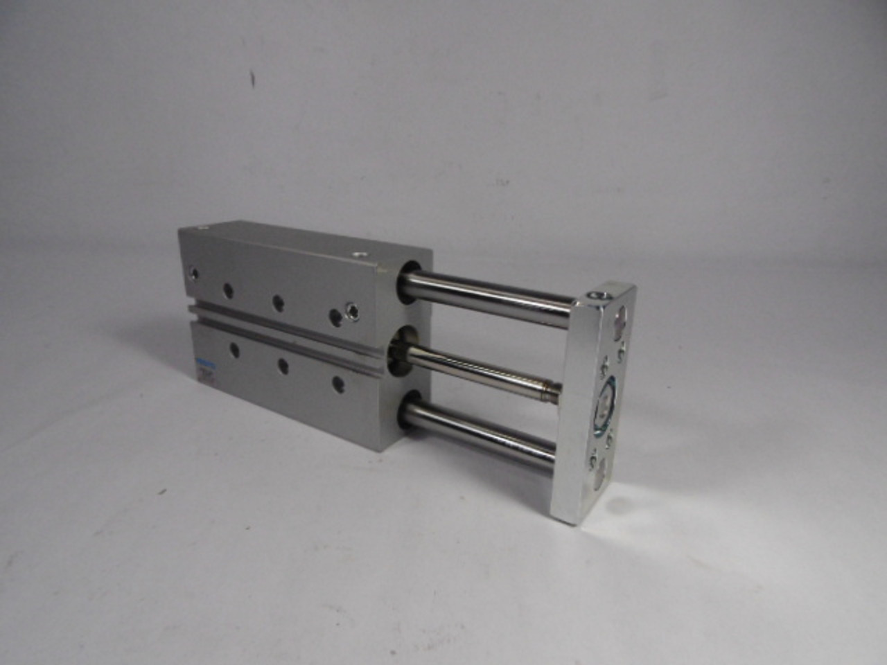 Festo DFM-25-100-P-A-KF Guided Drive ! NOP !