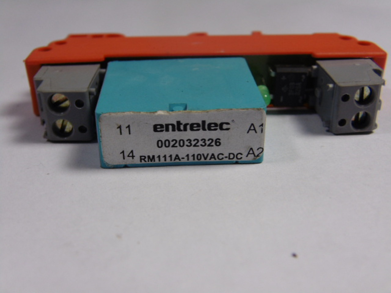 Entrelec 002032326 RM111A-110VAC Relay USED