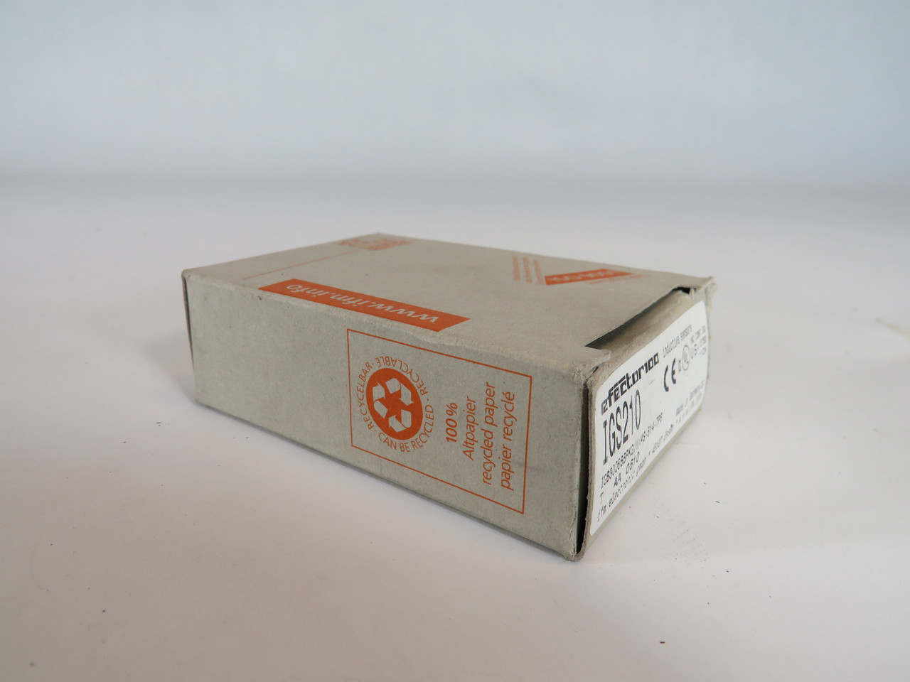 Efector IGS210 Inductive Sensor  NEW