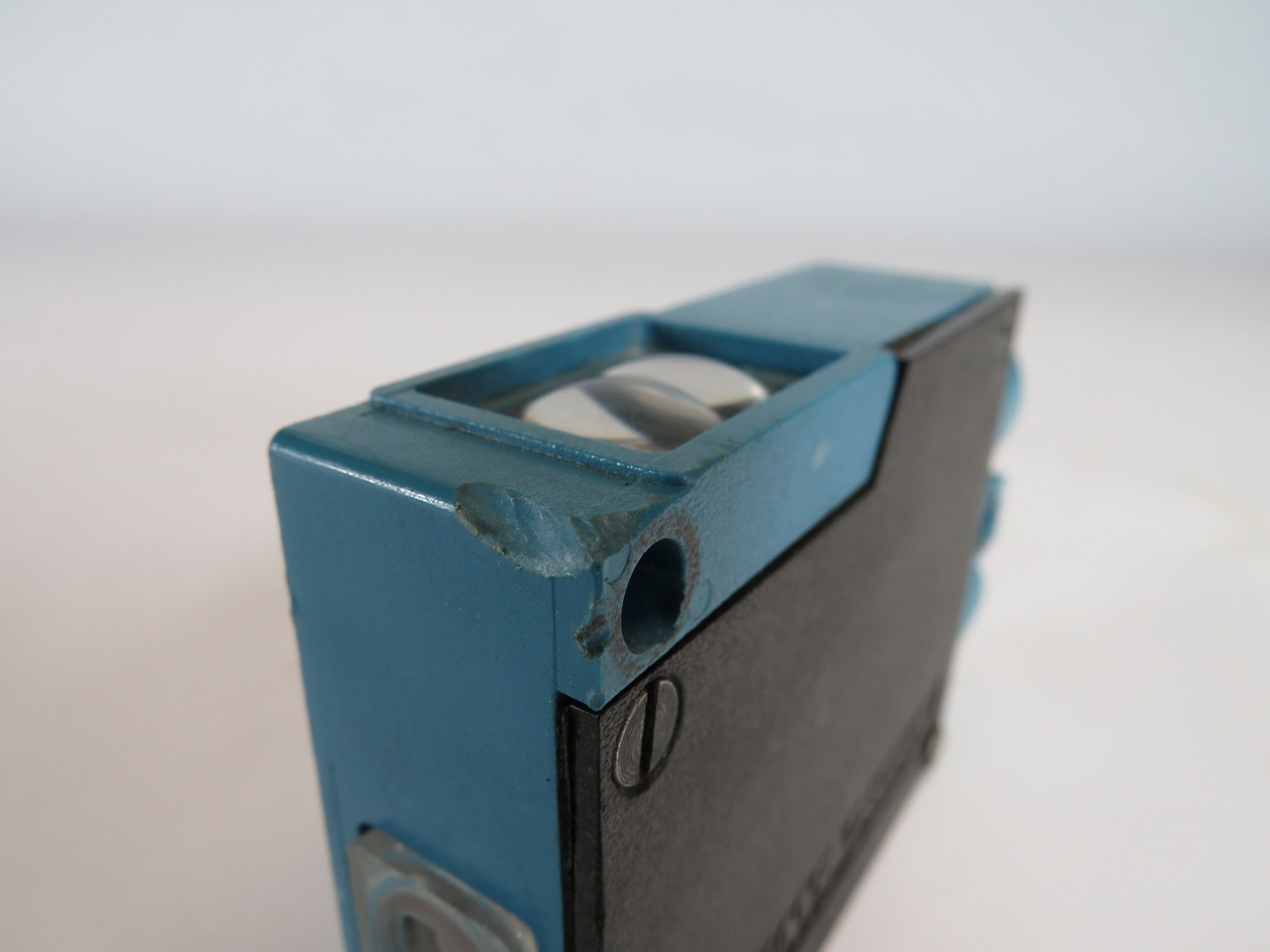 Honeywell MLS10 Photoelectric Micro Switch Cosmetic Damage USED