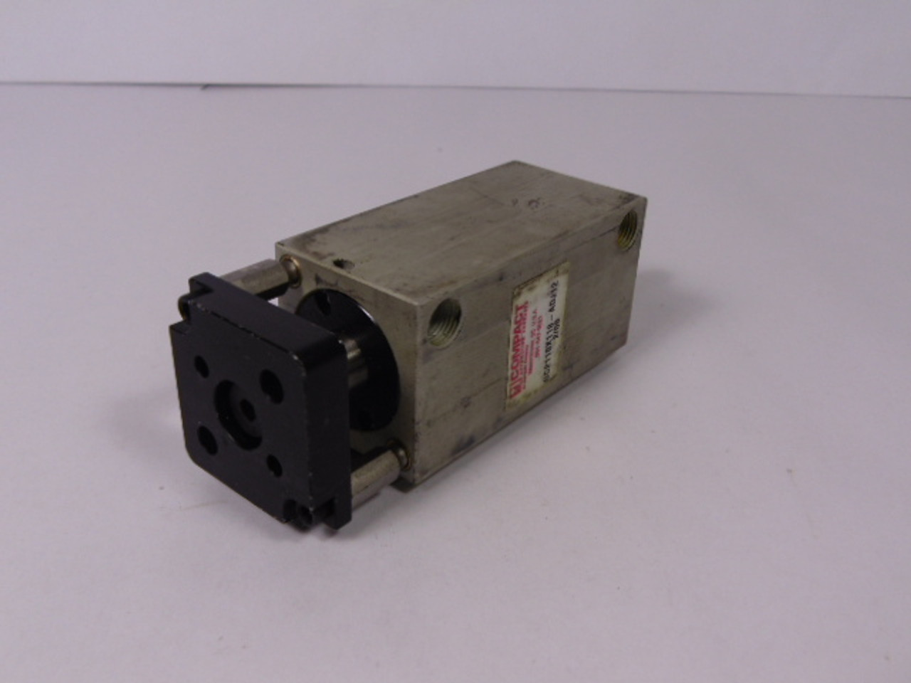 Compact GC2118X118-ADJ12 Pneumatic Linear Drive Actuator USED