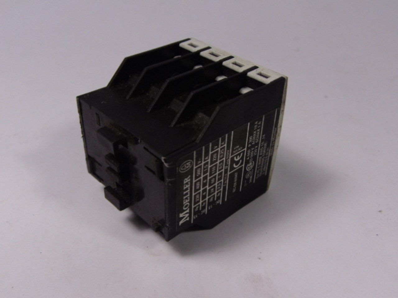 Moeller DILA-XHI04 Miniature Contactor / Relay Accessory USED