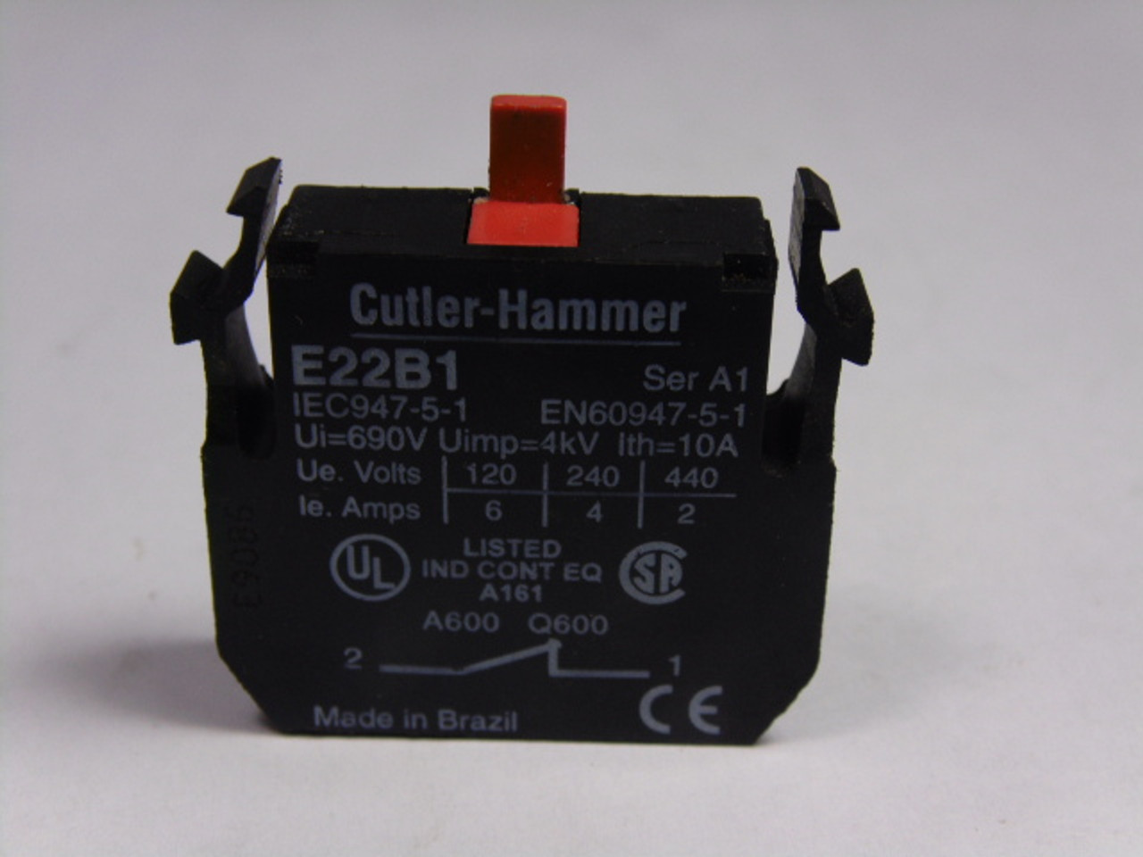Cutler-Hammer E22B1 Contact Block 10Amp 1NC For 22.5mm Operator USED