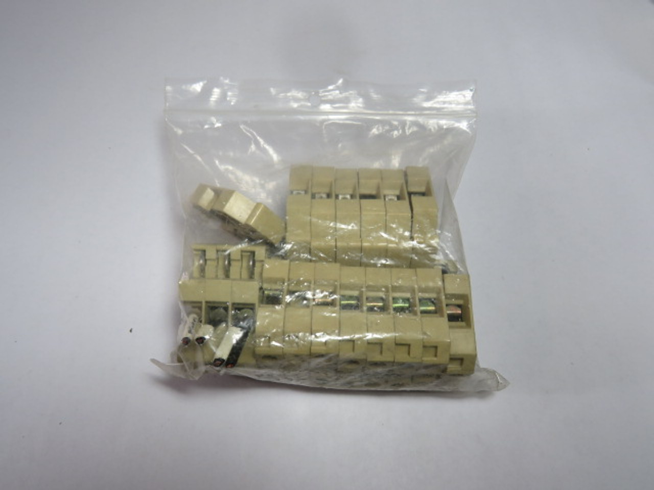 Weidmuller SAK-10 Feed-Through Terminal Block Lot of 15 BEIGE USED