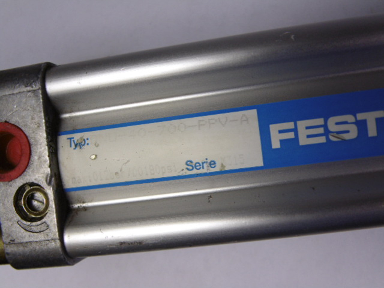 Festo DNU-40-700-PPV-A Pneumatic Cylinder 4MM Bore 700MM Stroke USED