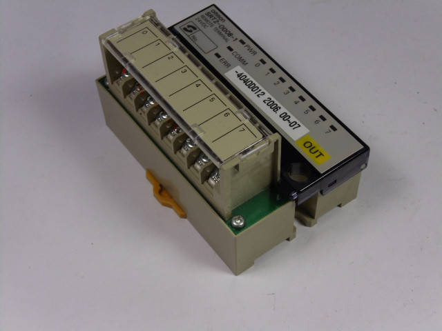 Omron SRT2-OD08-1 Output Remote Terminal USED