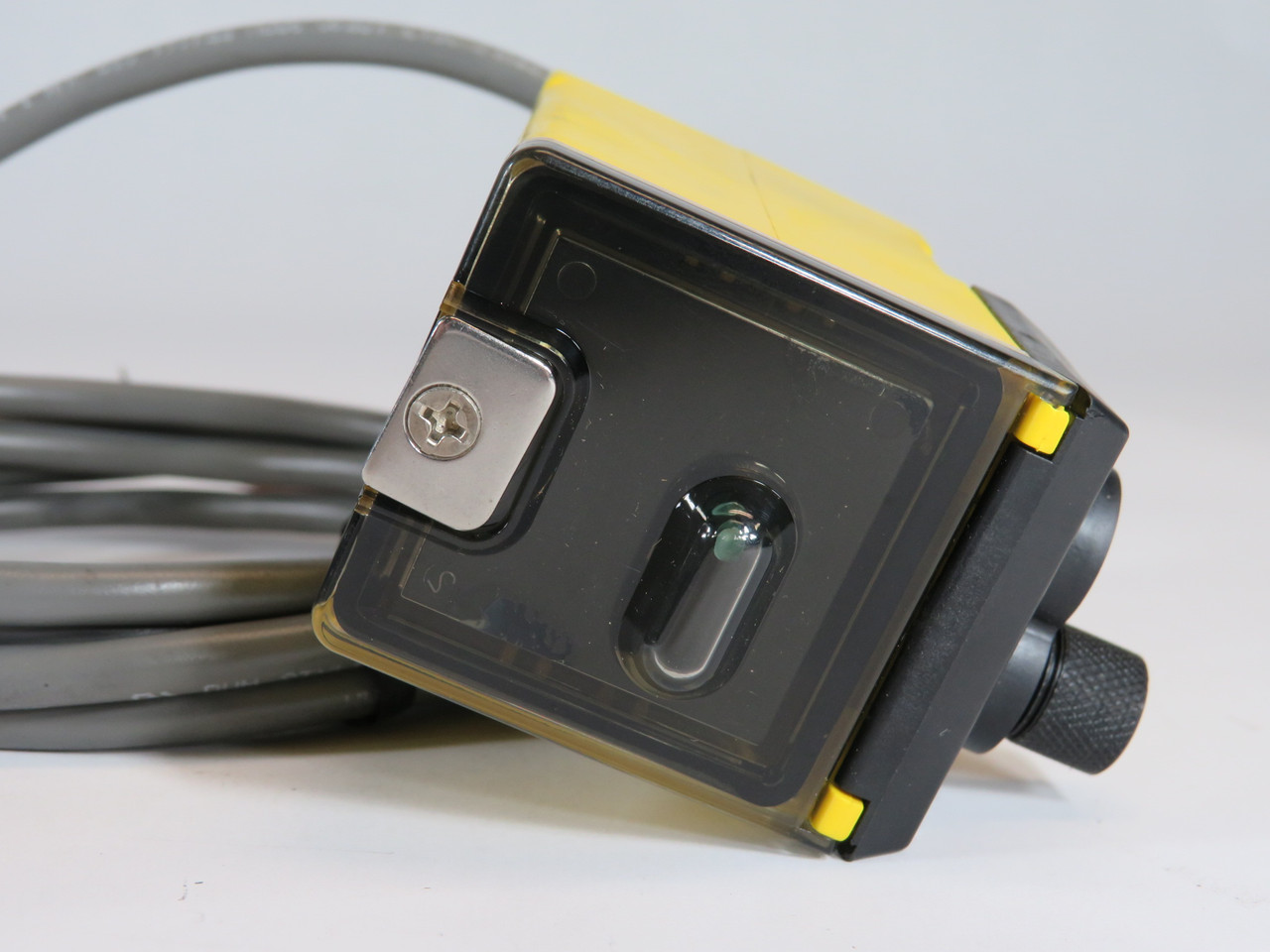 Banner 114282 Emiiter 64028 Photo Electric Sensor 24 to 250V ac 50/60HZ USED