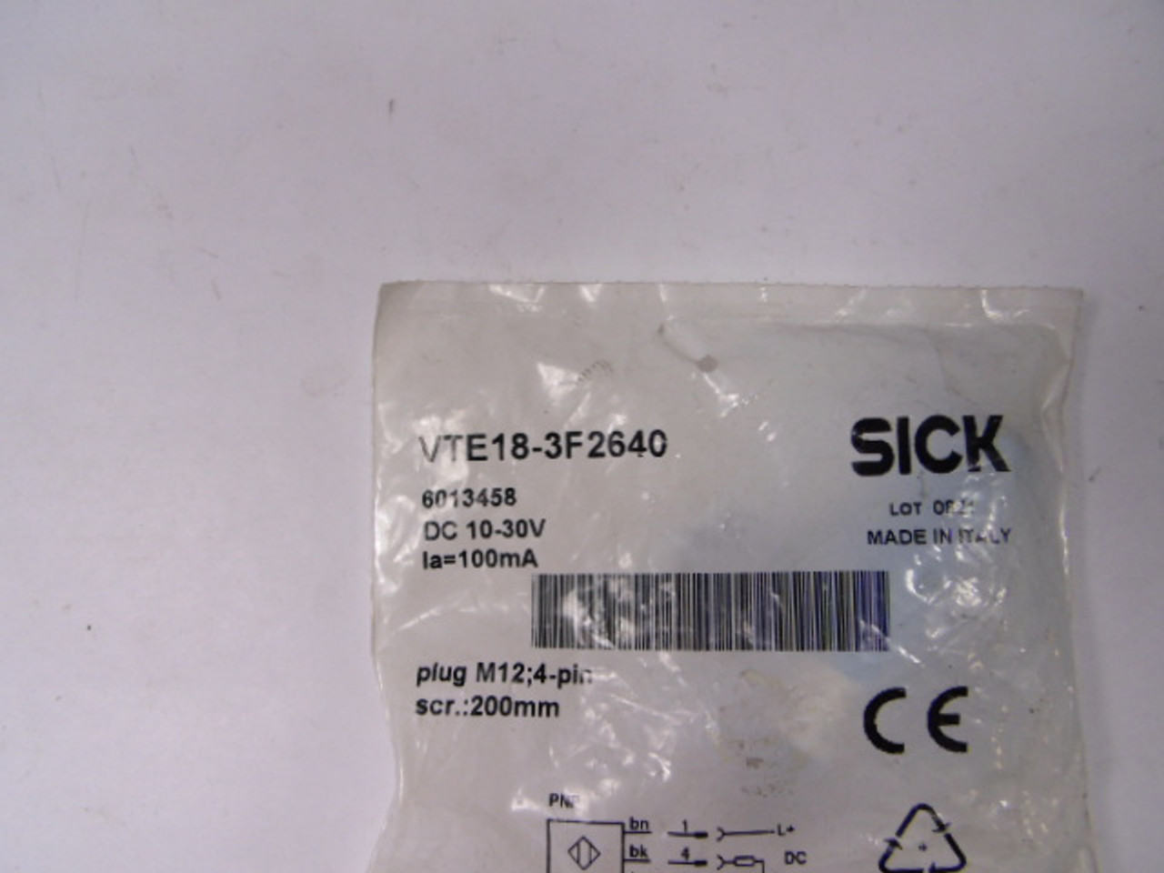Sick VTE18-3F2640 Photoelectric Sensor 10-30V ! NWB !