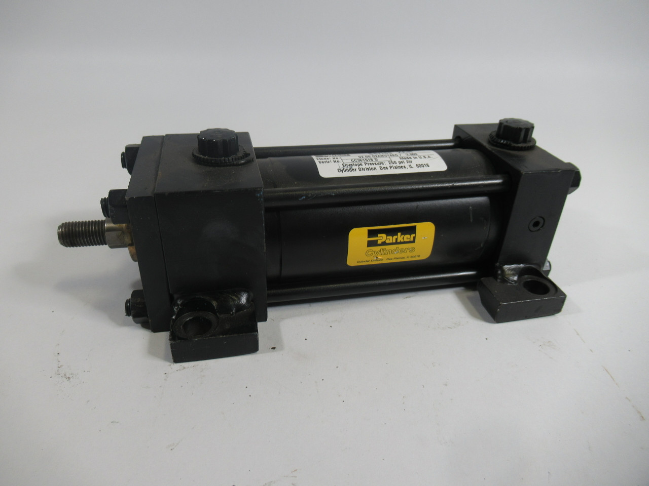 Parker 02.00-C2ANU14AC-3.000 Pneumatic Cylinder 2" Bore 3" Stroke USED