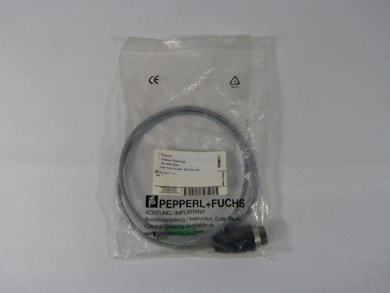 Pepperl+Fuchs V1-G-2M-PVC Cable NEW