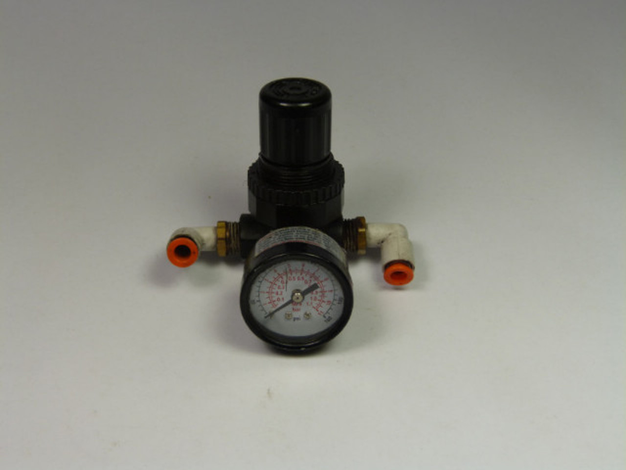 Excelon R07-219-RGKA Pressure Regulator W/ Gauge 0-160 Psi USED