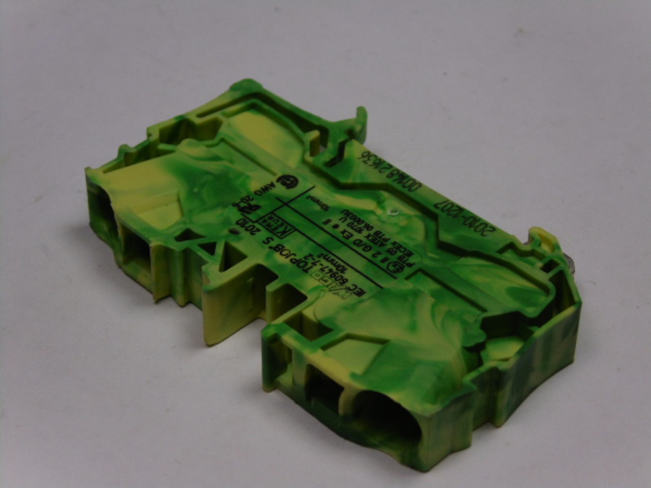 Wago 2010-1207 Green/Yellow 2-Conductor Ground Terminal Block USED