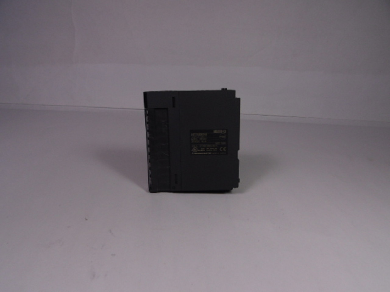 Mitsubishi QX80 Input Module 24VDC 4mA USED