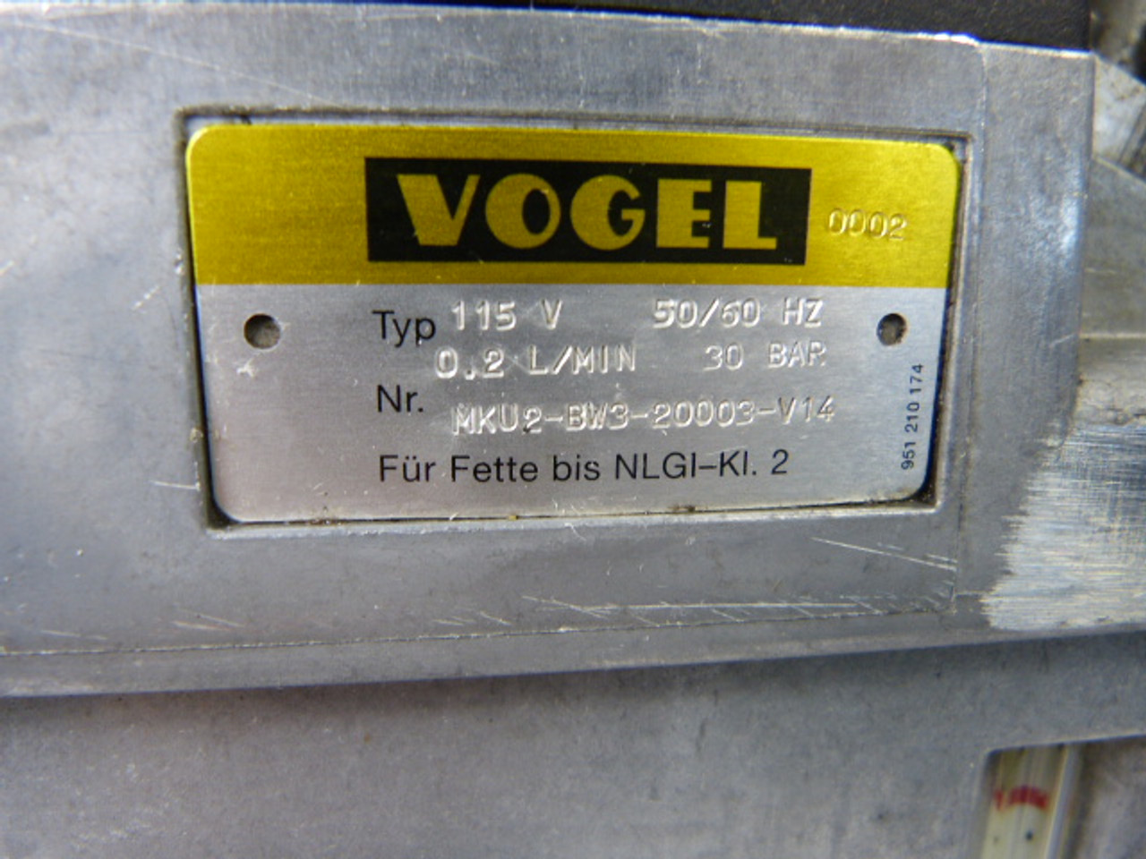 Vogel MKU2-BW3-20003-V14 Lubrication Unit 3L Metal Reservoir USED