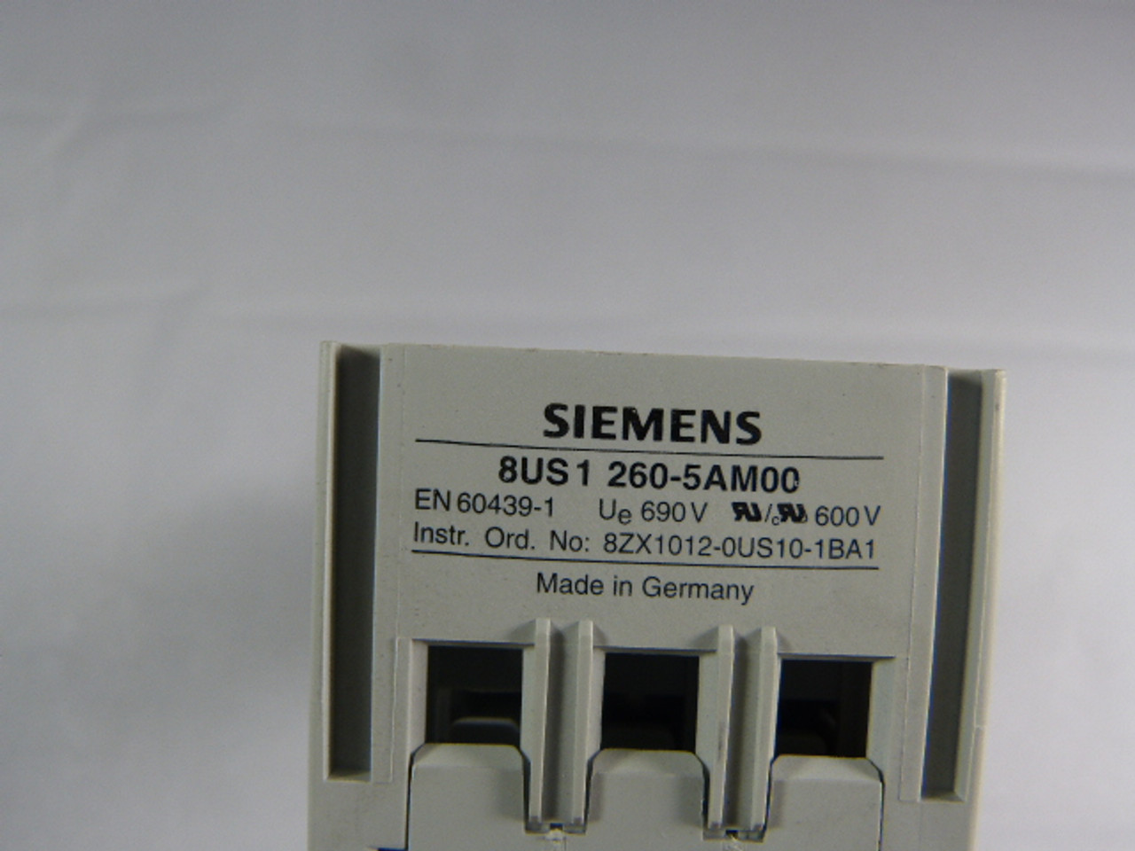 Siemens 8US1-260-5AM00 Switch holder 55MM Wide USED