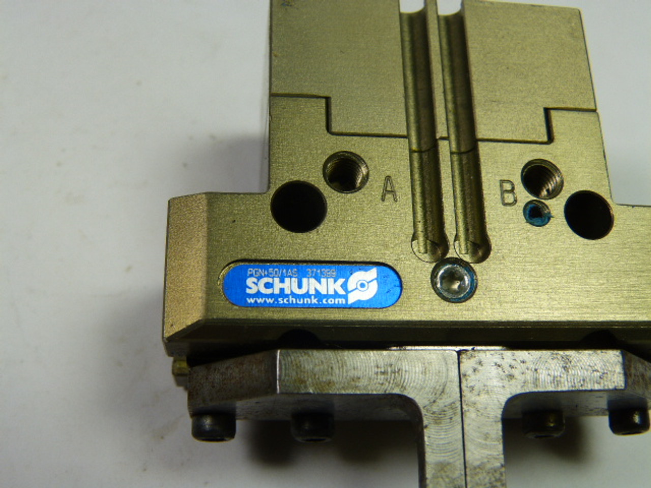 Schunk PGN-50/1-AS Pneumatic Robotic Gripper 37199 ! AS IS  !
