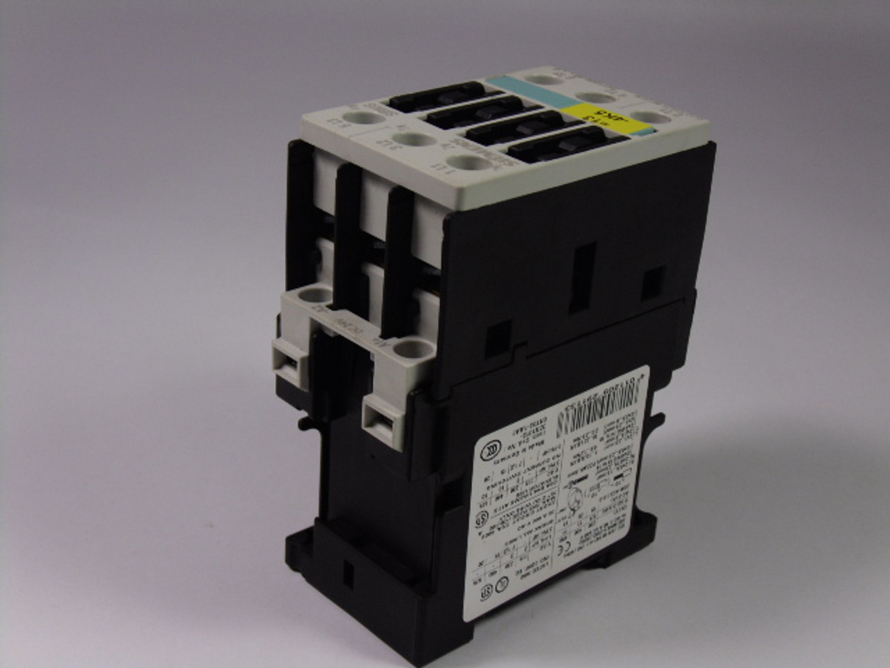 Siemens 3RT1026-1BB40 Contactor 24VDC USED