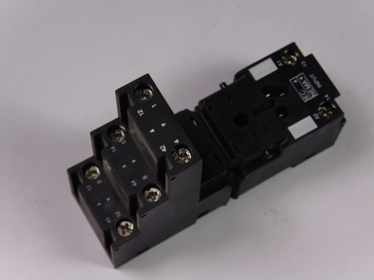 Schneider RXZE2S108M Relay Socket 12Amp 250V 2.5kV USED