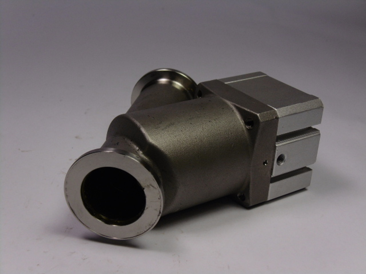 SMC XYA-25AH0 High Vacuum Valve 0.4-0.7MPa USED