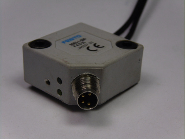 Festo SOEG-L-Q30-P-A-S-2L Photoelectric Fiber Optic Sensor 120mm USED
