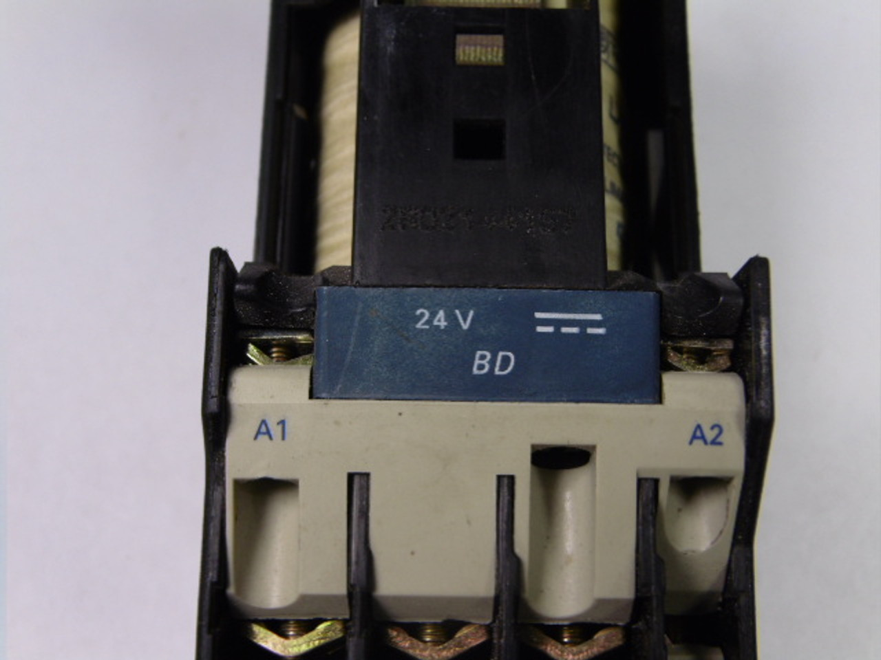 Telemecanique LP1-D3210-BD Contactor 32Amp 3P 24VDC Coil USED