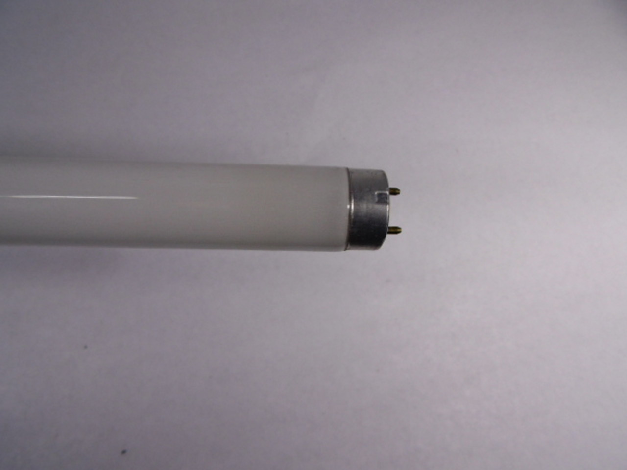 Sylvania 21999 Fluorescent Tube 32 Watt 25000 Hours Box of 2 ! NEW !